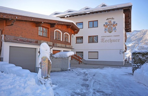 Arzl im Piztal Apartment | Apartment in Wald near Hochzeiger Ski Area