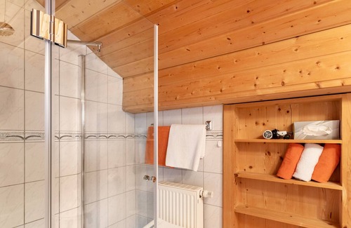 Fischbachau Apartment | Apartment 'Kuckucksnest' with Mountain View, Balcony & Wi-Fi