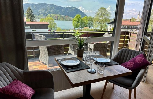 Schliersee Apartment | Apartment Traumblick zum See - Stylisch-modern und ganz nah am Mehr !