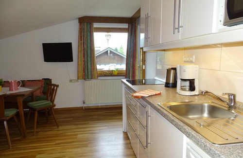 Stumm Apartment | "Apartmenthaus Zentral 8er App" near the Ski Area with Mountain View, Wi-Fi & Balcony