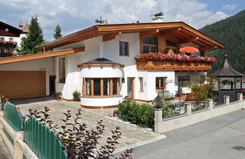 Medraz Apartment | Apartments Agnes - Comfort apartment SERLES