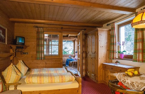 Kramsach Apartment | Appartement 3 - Camping & Appartement Stadlerhof