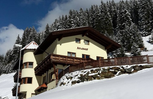 Sankt Leonhard im Pitztal Apartment | 70 m² Apartment ∙ 2 bedrooms ∙ 4 guests