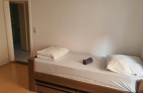 Hallbergmoos Hostel | Baarii Hostel - Hallbergmoos
