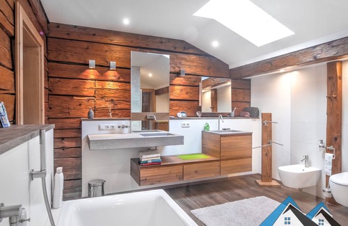 Freyung Villa | Bayrische Luxusvilla - 2500qm Uneinsehbarer Garten