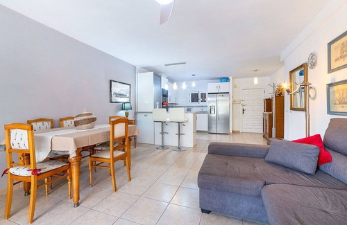 Aguadulce Apartment | Beautiful apartment for 6 people with A/C, WIFI, TV, terrace and pets allowed