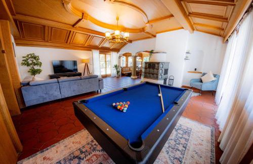 Engedey Apartment | C4S COME4STAY - Alpenblick Watzmann-Kehlstein - TOP Lage im Berchtesgadener Land I bis zu 10 Personen I große Terrasse mit Blick auf die Berge I Smart TV I Billiard I WLAN I kostenloser Parkplatz