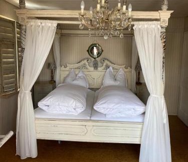 Rothenburg Old Town Apartment | Cafe einzigARTig
