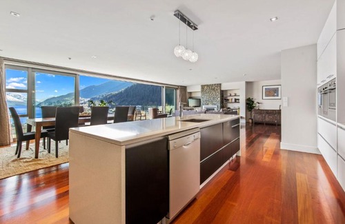 Queenstown City Centre Apartment | Catalina 1
