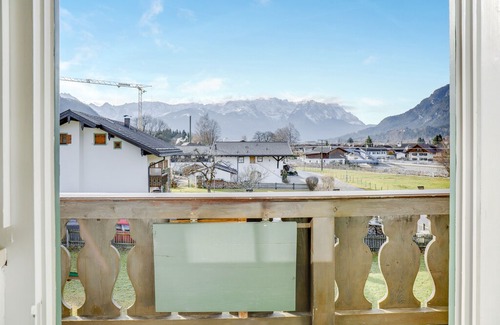 Muhldorfl Apartment | Charming Holiday Apartment Haus Andrä with Mountain View, Wi-Fi, Balcony & Garden; Parking Available