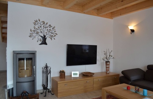 Lechbruck House | Comfortable vacation home with fireplace, balcony and garden near Lechbruck am See