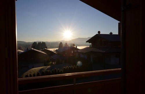 Lechbruck House | Comfortable vacation home with fireplace, balcony and garden near Lechbruck am See