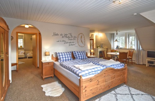 Weissenbrunn Apartment | Congenial Apartment in Weißenbrunn with Garden and Barbecue