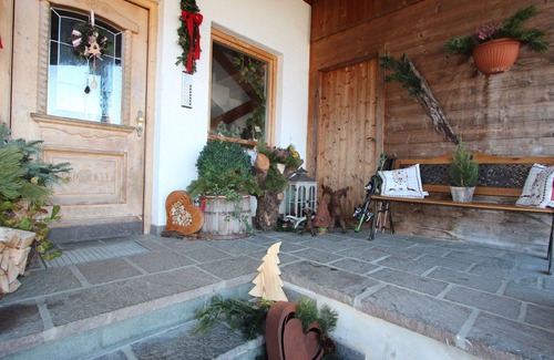 Kapfing Villa | Cosy apartment in villa for 6 people with WIFI, TV, terrace, pets allowed and panoramic view