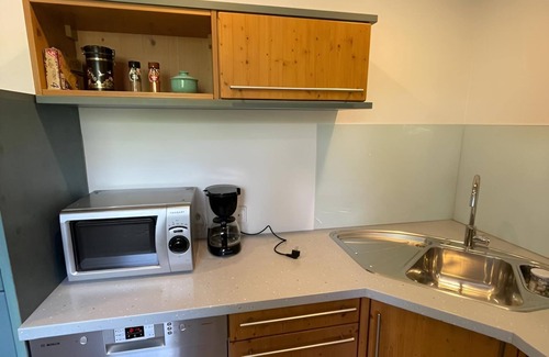 Wernberg-Koeblitz Apartment | Cozy basement apartment with spacious living room and green outdoor area