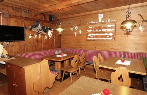 Mayrhofen Ski Chalet | Cozy Chalet in Tyrol near Ski Area