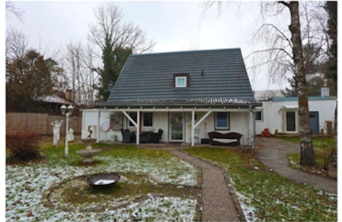 Aubing - Lochhausen - Langwied Resort | 150 m² Private room ∙ 1 bedroom ∙ 1 guest