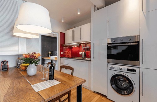 Ludwigsvorstadt-Isarvorstadt Apartment | 50 m² Apartment ∙ 1 bedroom ∙ 6 guests
