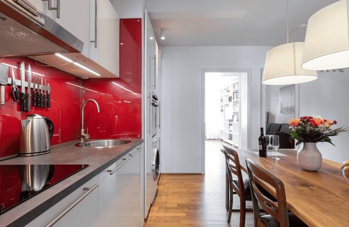 Ludwigsvorstadt-Isarvorstadt Apartment | 50 m² Apartment ∙ 1 bedroom ∙ 6 guests