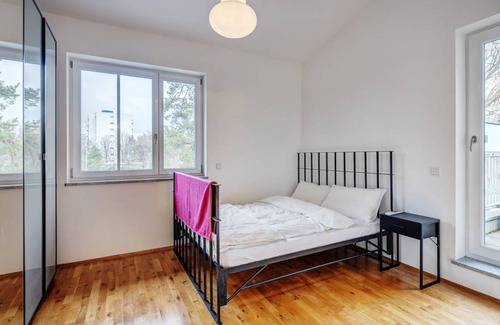 Furstenried-West Apartment | 70 m² Apartment ∙ 2 bedrooms ∙ 2 guests