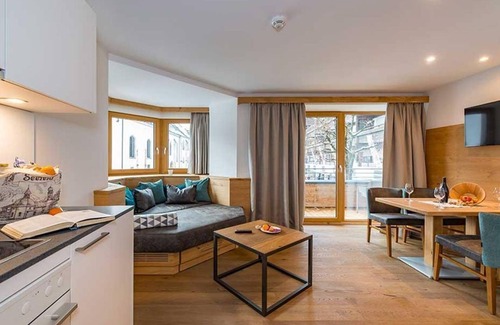 Seefeld Pedestrian Zone Apartment | Deluxe Apartment - Tyrolean Wine Bar