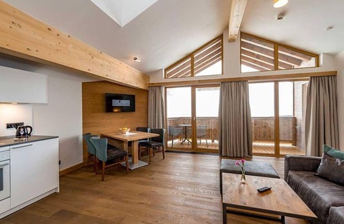 Seefeld Pedestrian Zone Apartment | Deluxe Apartment - Tyrolean Wine Bar