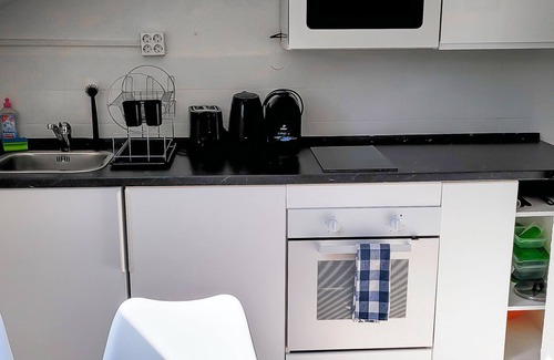 Freilassing Apartment | DG "R" Helle 40m² 2-Zimmer Wohnung nähe Salzburg