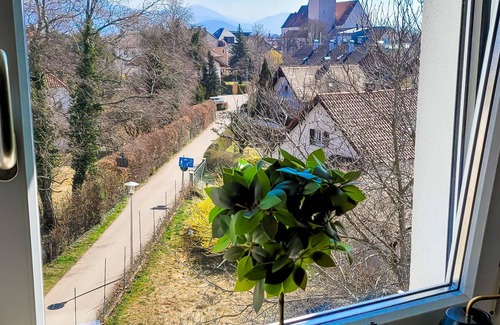 Freilassing Apartment | DG "R" Helle 40m² 2-Zimmer Wohnung nähe Salzburg