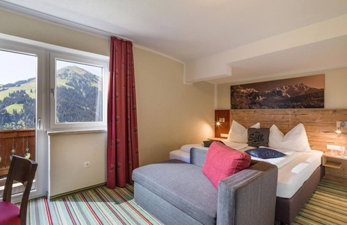 Soell House | Doppelzimmer, Dusche, WC, Balkon Frühstück - Gasthof Gruberhof