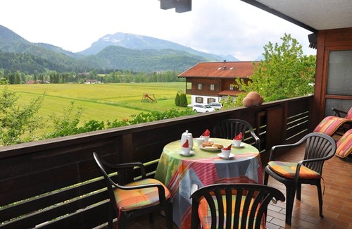 Entfelden Apartment | Drei-Raum-Ferienwohnung (7) Unterberg, 82 qm, Bad/WC, Extra-Schlafzimmer, Küche, Balkon