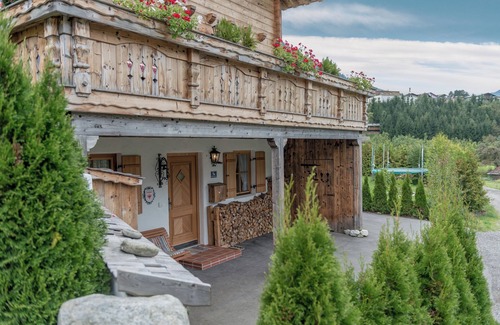Sautens Ski Chalet | Exclusive chalet in Ötztal with Swiss stone pine infrared sauna - pure relaxation in Tyrol!