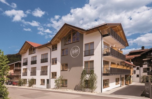 Ruhpolding Apartment | Family room 30 to 40 sqm, sep. Children's bedroom, fridge, shower, WC