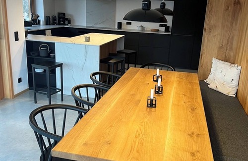 Reit im Winkl Apartment | Ferienhaus mit 4 Separaten Schlafzimmern, 240 qm