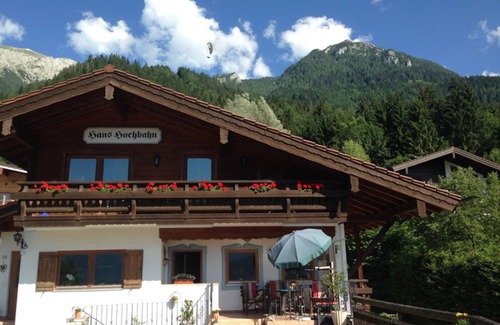 Schoenau am Koenigssee Apartment | Ferienwohnung Nr. 2, 2-4 Personen, 55 qm, mit extra Schlafzimmer, Wohn-/Schlafraum und Balkon