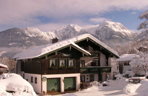 Unterschonau Apartment | Ferienwohnung Nr. 2 Kehlsteinblick, 1 bis 2 Personen, 45 qm, 1 Schlafzimmer, Wohnküche und Balkon