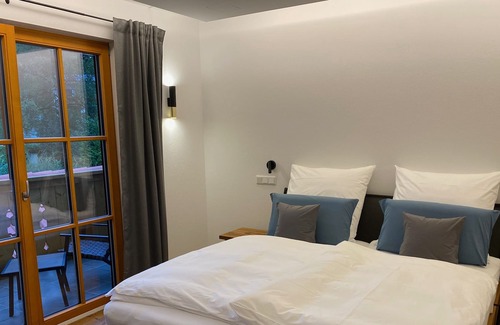 Oberschonau Apartment | Ferienwohnung Dolomit, 87 Qm,1. Obergeschoß, 2 Separate Schlafzimmer, 2 Bäder, Balkon