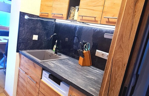Anzenbach Apartment | Ferienwohnung 1 /2 Schlafzimmer/1 Wohn- Esszimmer/Seperate Küche /Du-WC