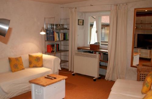 Insel Apartment | Ferienwohnung Altes Haus 4 - Gemütlich und zentral in denkmalgeschütztem Haus