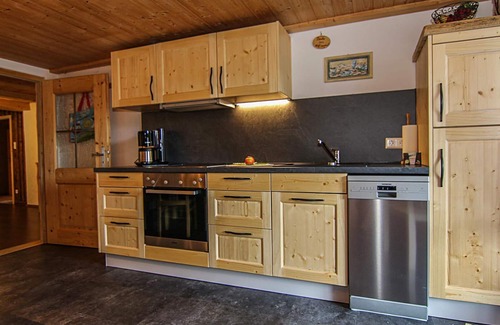 Inzell Apartment | Ferienwohnung für 5 Personen, 1 Eltern- und 2 Kinderschlafzimmer, Balkon, 45 m²