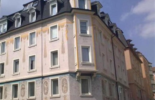 Grombuhl Apartment | Ferienwohnung Haus am Stein
