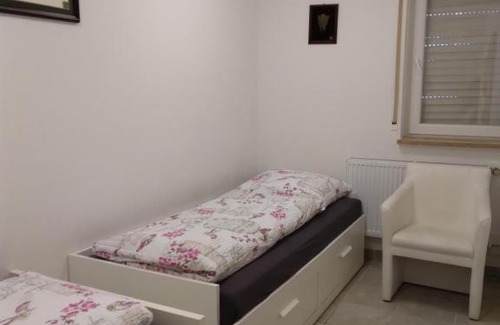 Zirndorf Apartment | Ferienwohnung J10-5, Playmobil Funpark Zirndorf Nürnberg