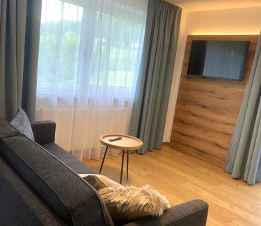 Berchtesgaden Apartment | Ferienwohnungen Weiherbach - Hallenbad