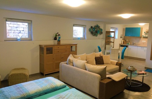 Kiefersfelden Apartment | Gästewohnung für max. 2 Personen ca. 65 qm
