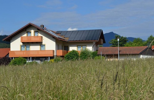 Kleß Apartment | Gemütliche FeWo (70qm) mit 2 Schlafzimmern im "Lamer Winkel"