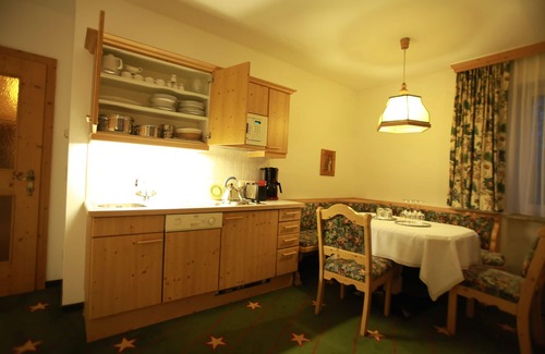 Imst Apartment | Genießen Sie die Freiheit der Ferienwohnung Gepaart mit dem Komfort vom 4-hotel