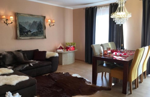 Garmisch-Partenkirchen Apartment | Golden GaPa Large Family Apartment 7