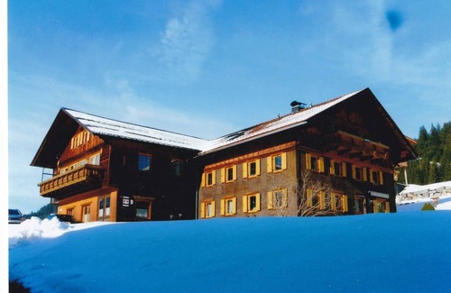 Tannheim Apartment | Haus Müller - Double or triple room 1