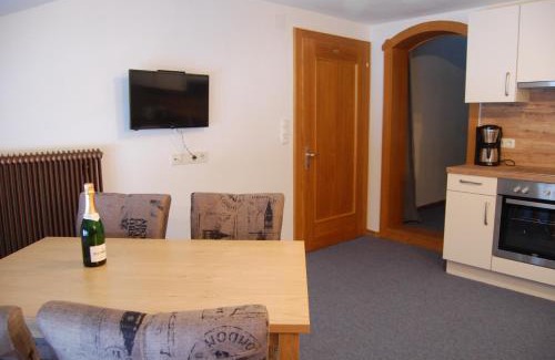 Elbigenalp Apartment | Haus Waldrast