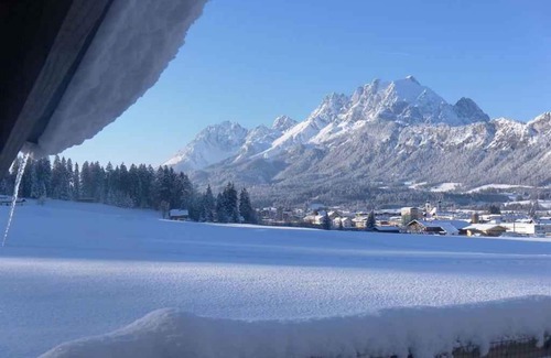 Sankt Johann in Tirol Apartment | Holiday apartment on the outskirts