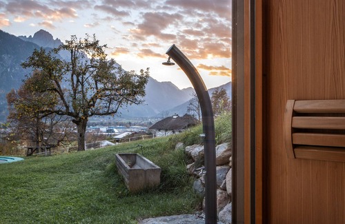 Lienz House | Holiday Home 'Ufogel' with Mountain View, Wi-Fi and Air Conditioning